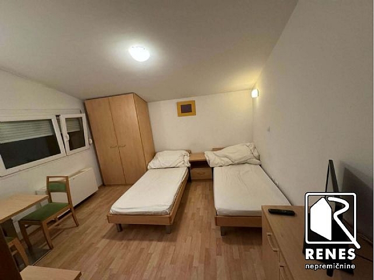 Immobiliare - Appartamento, affittare, Volčja Draga, 400 €/mesec